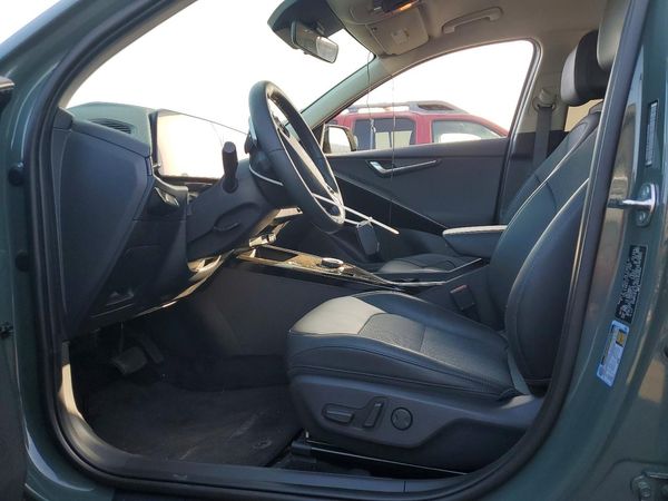 2025 KIA NIRO Wind