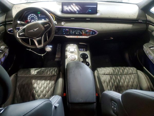 2022 GENESIS GV70