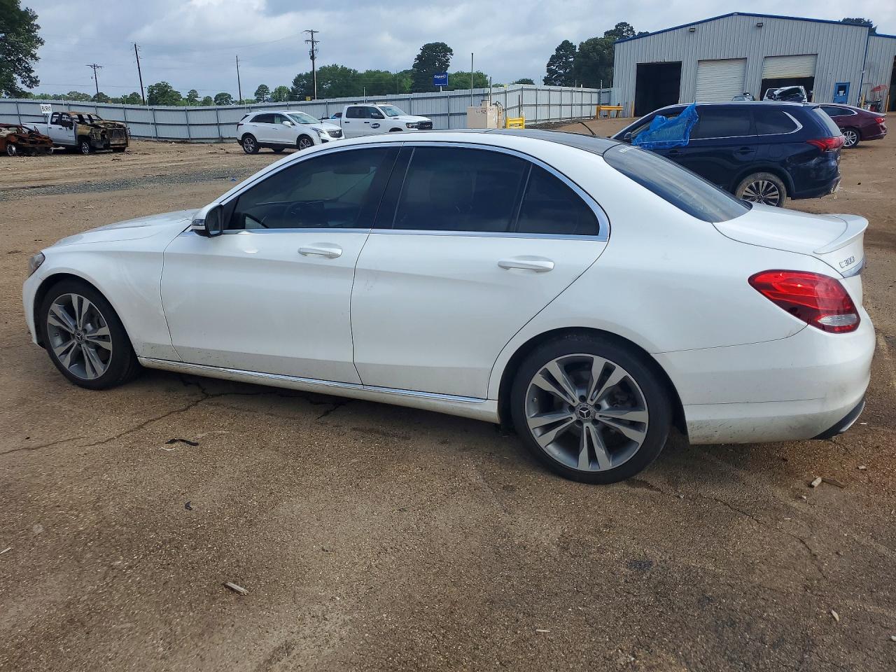2017 MERCEDES-BENZ C C300