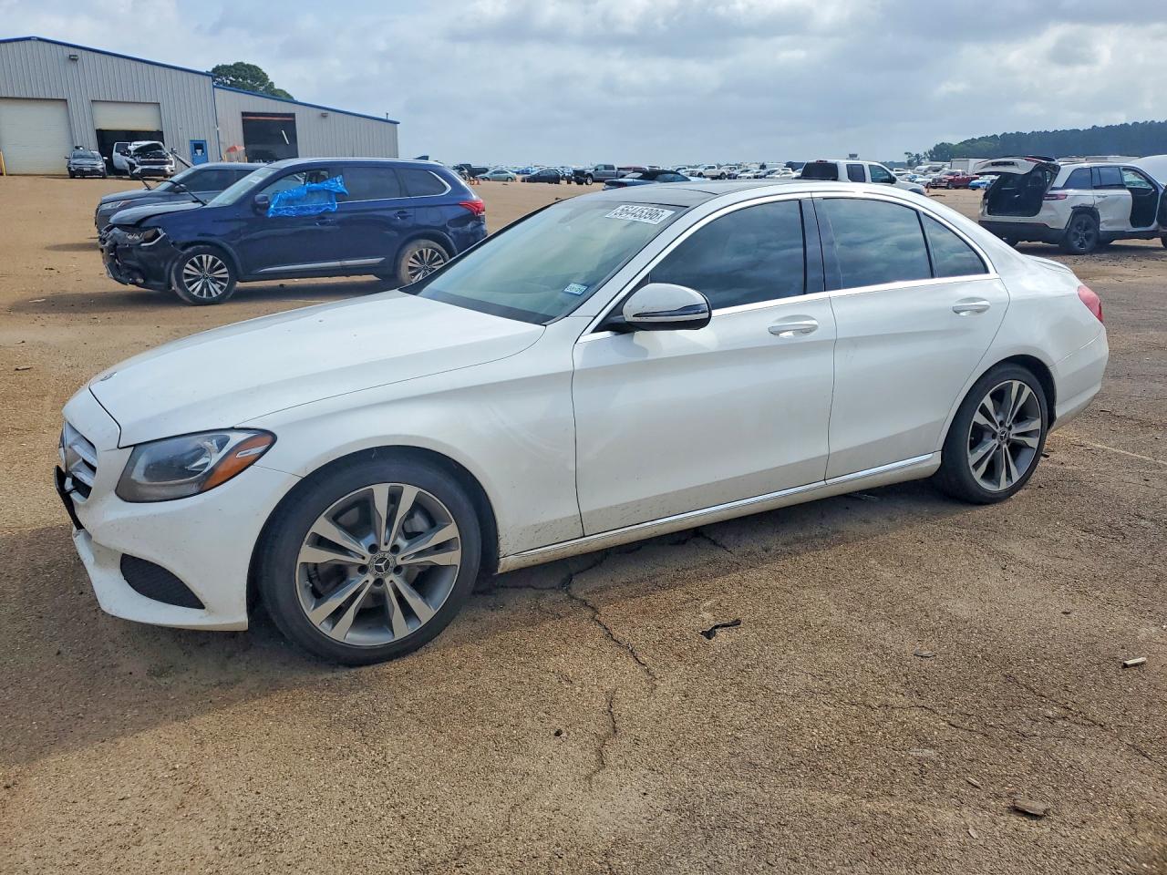 2017 MERCEDES-BENZ C C300