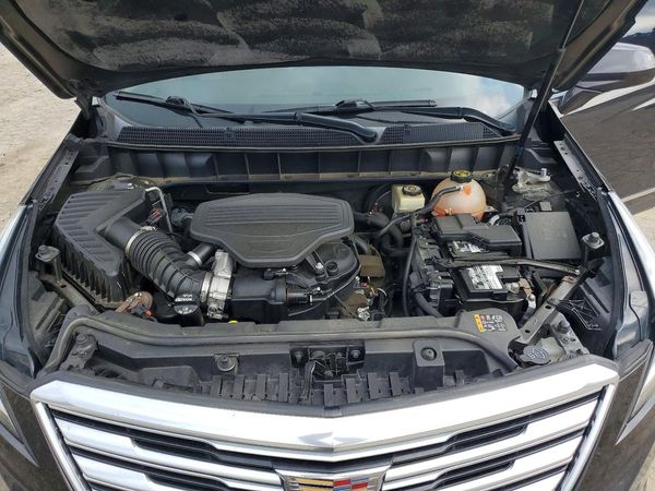 2017 CADILLAC XT5