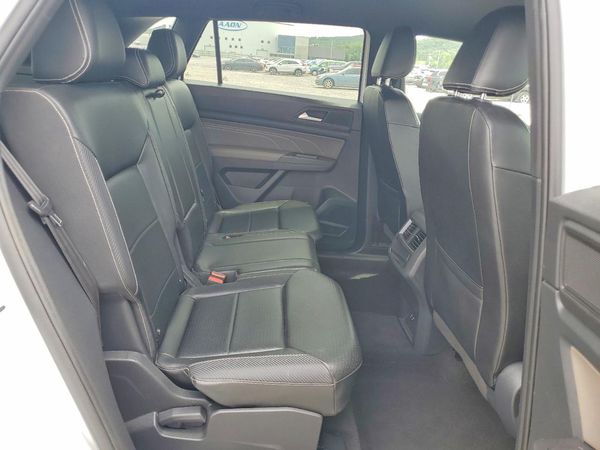 2022 VOLKSWAGEN ATLAS CROSS SPORT 4Motion SE w/ Tech