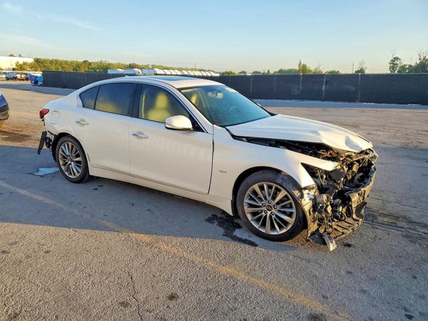 2018 INFINITI Q50