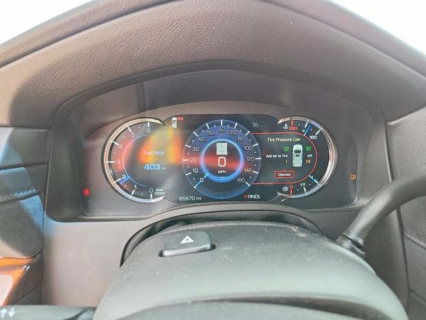 2018 CADILLAC ESCALADE ESV Luxury