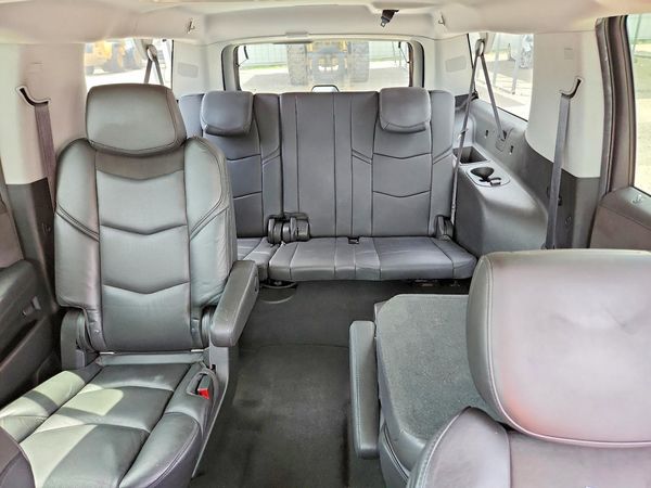 2018 CADILLAC ESCALADE ESV Luxury