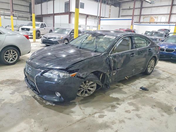 2015 LEXUS ES 300h