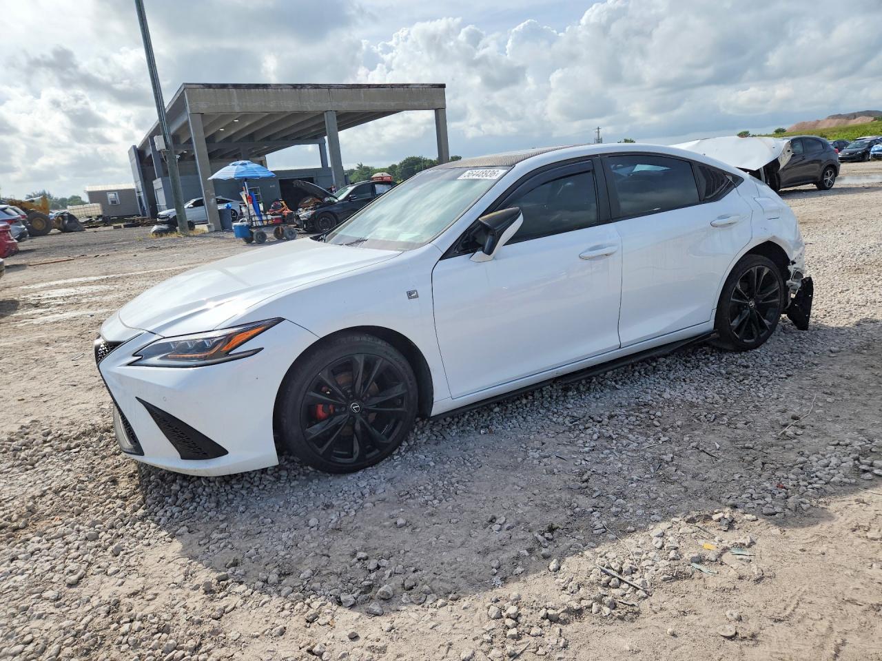 2019 LEXUS ES