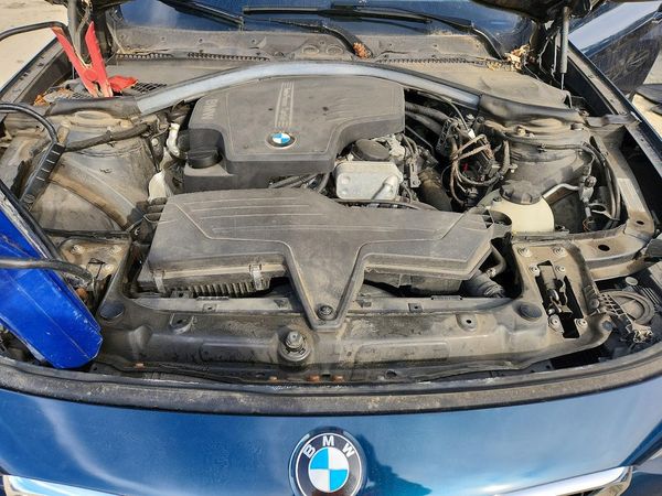 2014 BMW 3 SERIES xDrive GT — Engine bay
