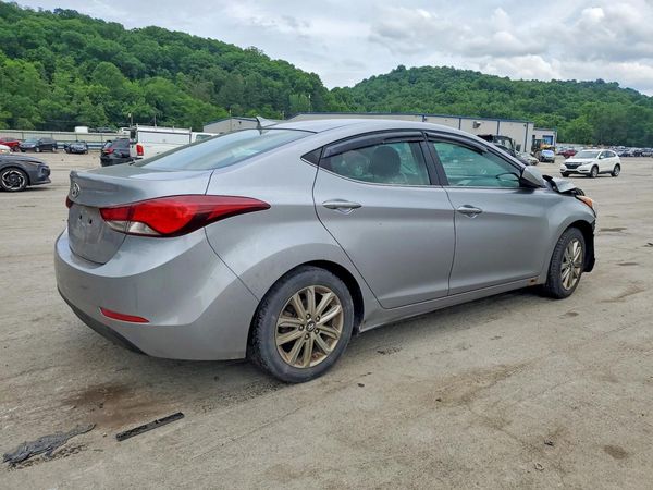 2015 HYUNDAI ELANTRA GLS(Middle)