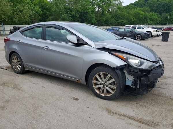 2015 HYUNDAI ELANTRA GLS(Middle)