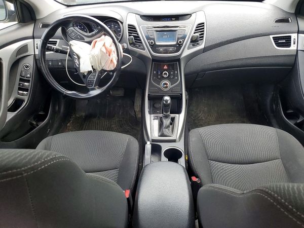 2015 HYUNDAI ELANTRA GLS(Middle)