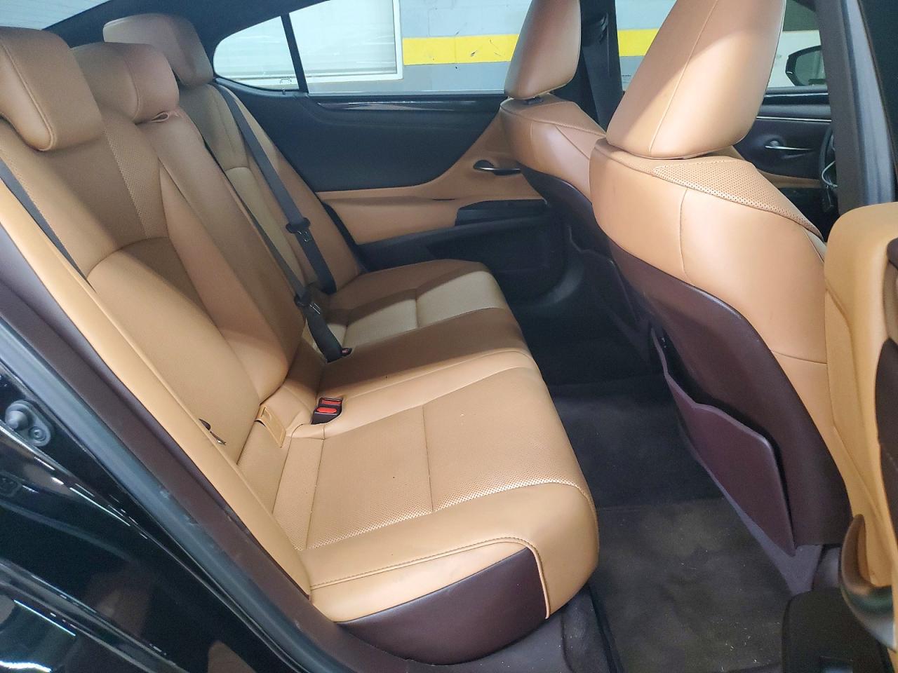 2021 LEXUS ES 250 350 Base