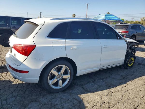 2012 AUDI Q5 Premium Plus