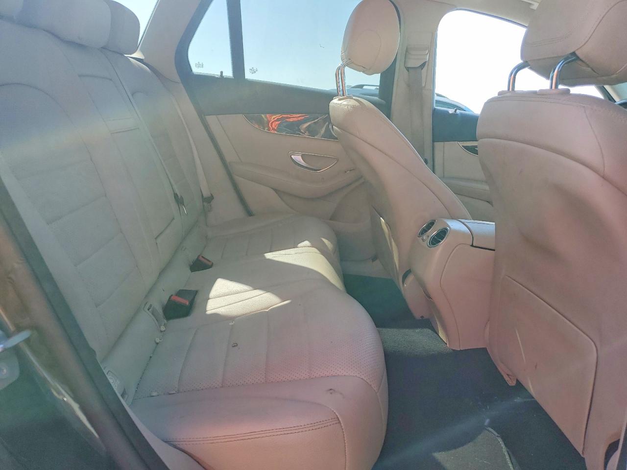 2020 MERCEDES-BENZ GLC GLC300