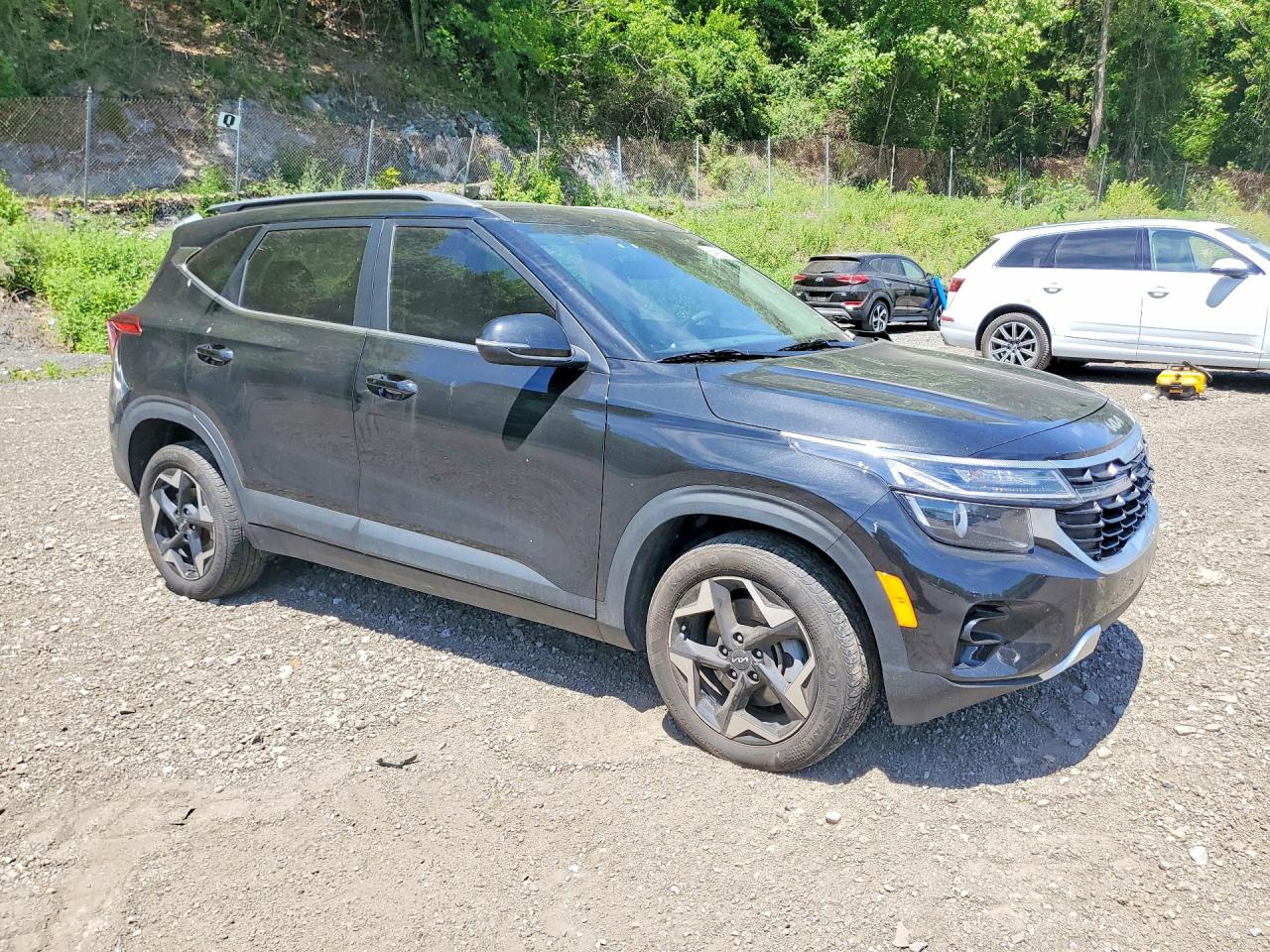 2025 KIA SELTOS EX