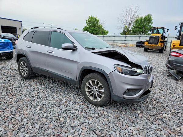 2019 JEEP CHEROKEE LATITUDE PLUS 4X4
