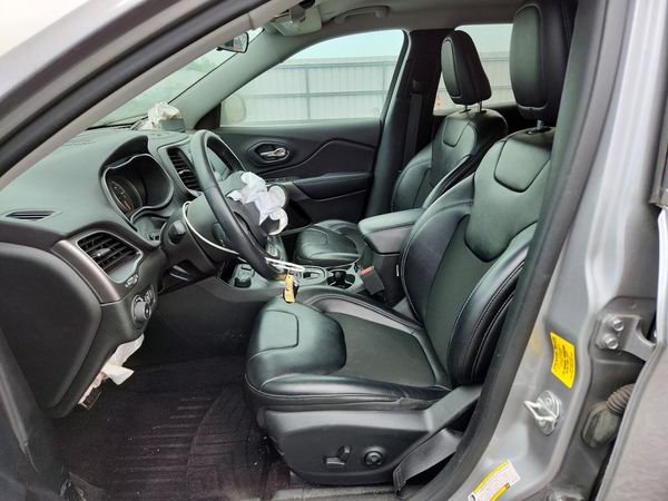 2019 JEEP CHEROKEE LATITUDE PLUS 4X4