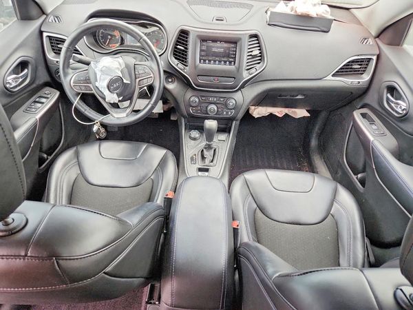 2019 JEEP CHEROKEE LATITUDE PLUS 4X4