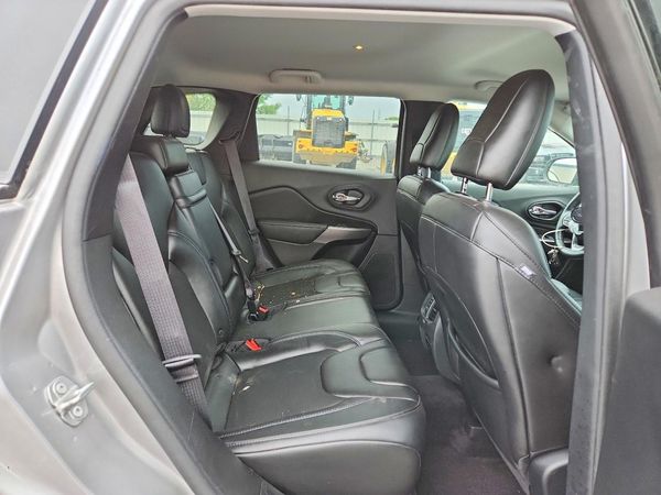 2019 JEEP CHEROKEE LATITUDE PLUS 4X4