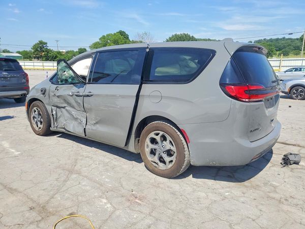 2022 CHRYSLER PACIFICA