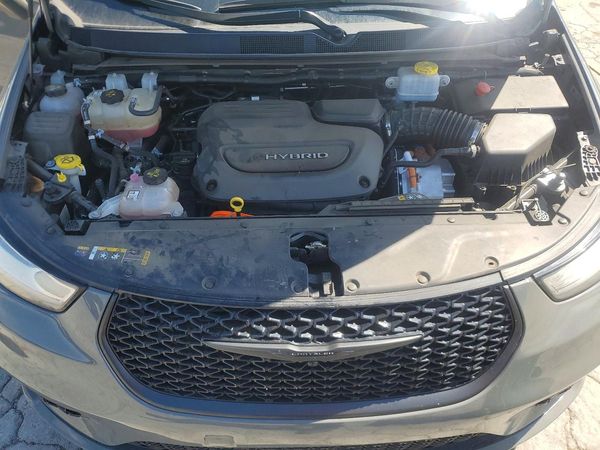 2022 CHRYSLER PACIFICA