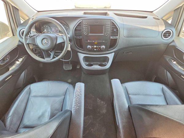 2016 MERCEDES-BENZ METRIS