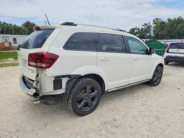 2019 DODGE JOURNEY Crossroad