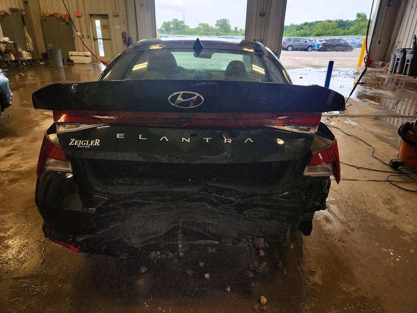2022 HYUNDAI ELANTRA