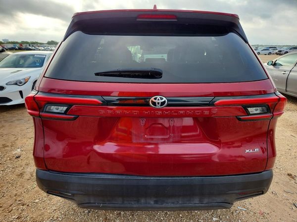 2024 TOYOTA GRAND HIGHLANDER