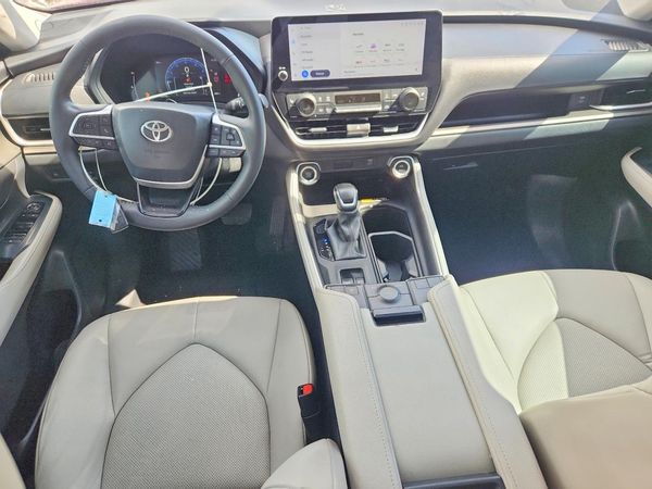 2024 TOYOTA GRAND HIGHLANDER