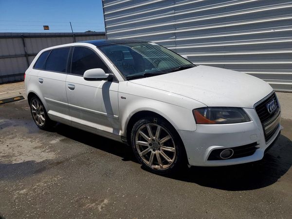 2013 AUDI A3 Premium Plus