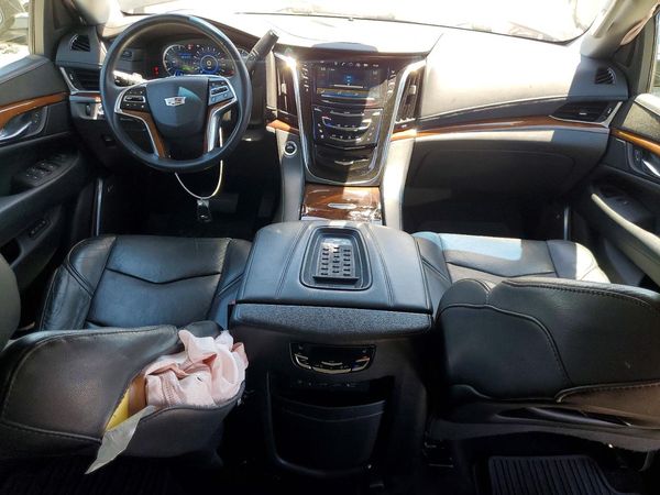 2017 CADILLAC ESCALADE ESV Premium Luxury