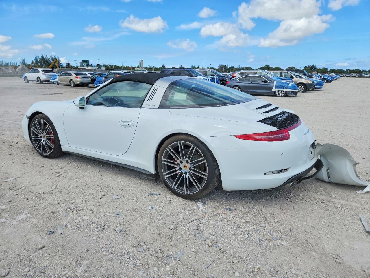 2015 PORSCHE 911 4S