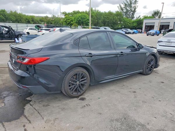 2025 TOYOTA CAMRY