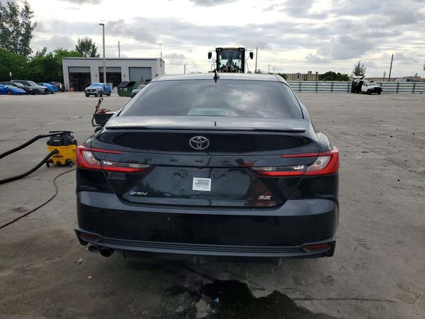 2025 TOYOTA CAMRY