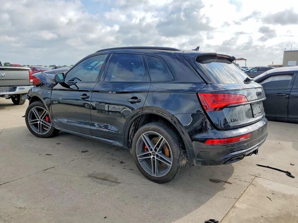 2025 AUDI Q5 E