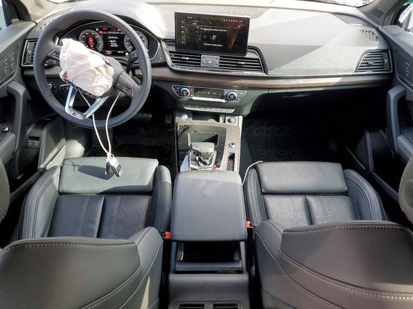 2025 AUDI Q5 E
