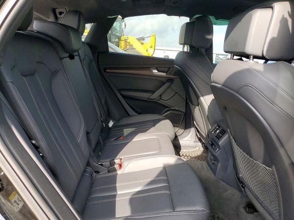 2025 AUDI Q5 E