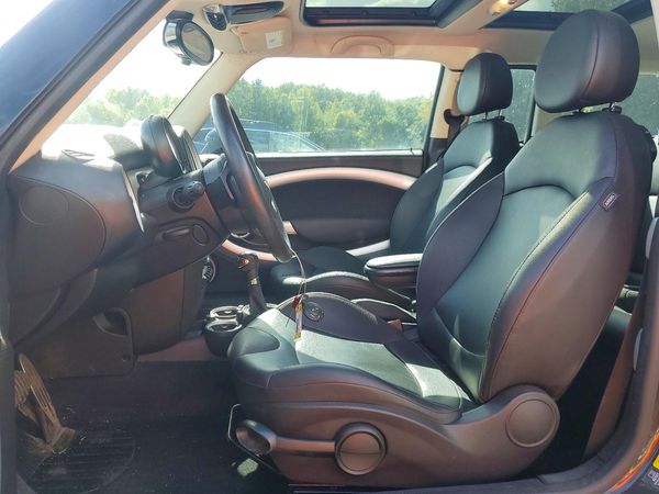 2013 MINI COOPER — DENT