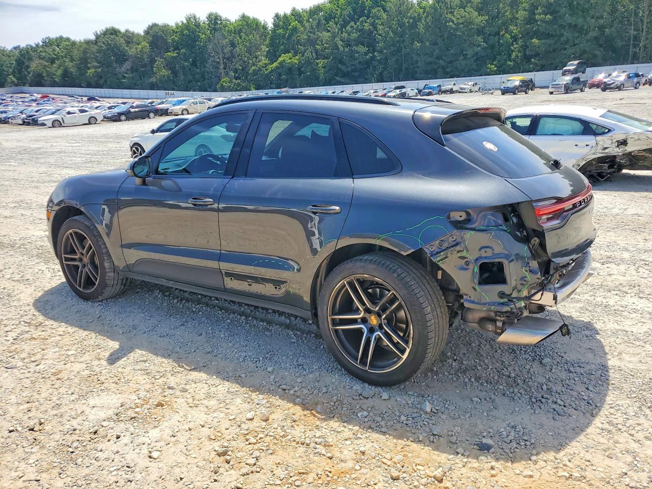 2021 PORSCHE MACAN Base