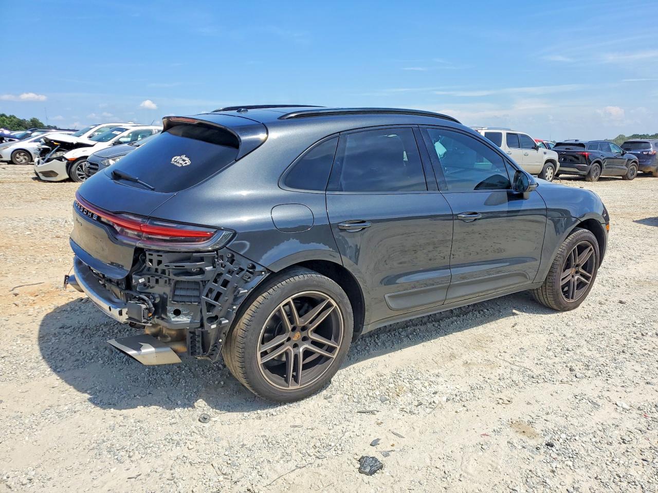 2021 PORSCHE MACAN Base