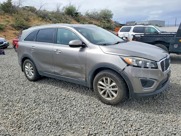 2018 KIA SORENTO L, LX