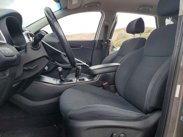 2018 KIA SORENTO L, LX