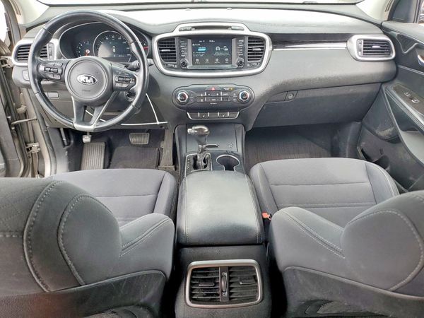 2018 KIA SORENTO L, LX