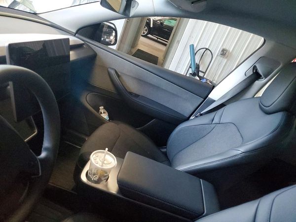 2026 TESLA MODEL Y — ODOM