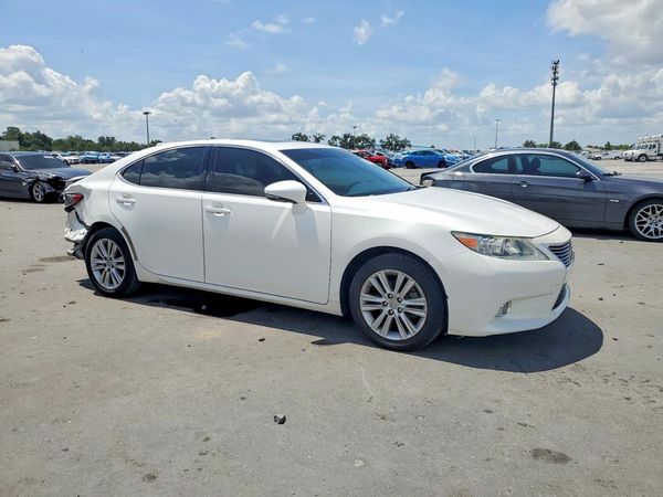 2015 LEXUS ES