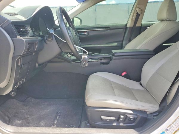 2015 LEXUS ES