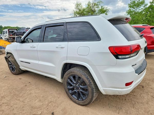2017 JEEP GRAND CHEROKEE LAREDO 4X4