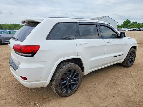 2017 JEEP GRAND CHEROKEE LAREDO 4X4