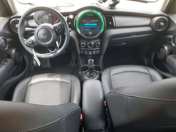 2021 MINI COOPER